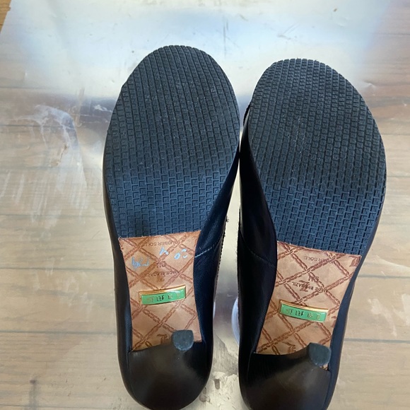 Women’s Heels (Stacked) - Picture 6 of 6